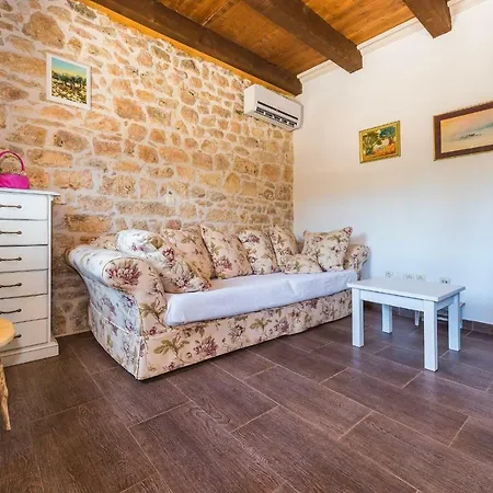 Rural House Mudrinic 
