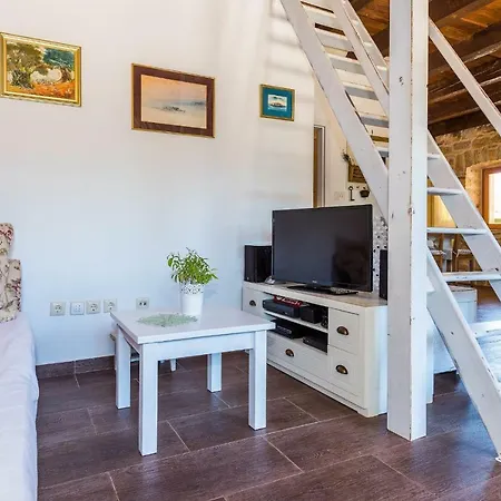 Rural House Mudrinic 