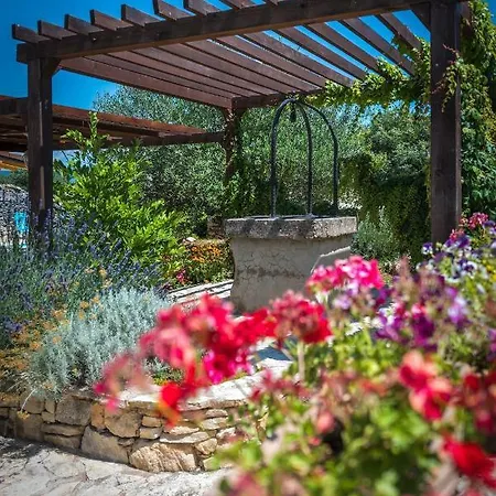 Rural House Mudrinic 