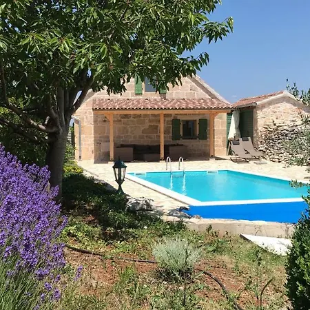 Rural House Mudrinic 