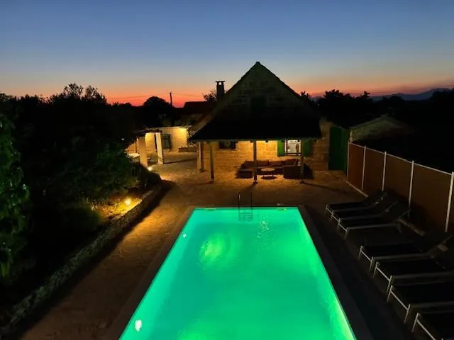 Rural House Mudrinic 